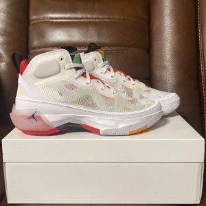 Jordan AJ XXXVII White/True Red-Light Silver